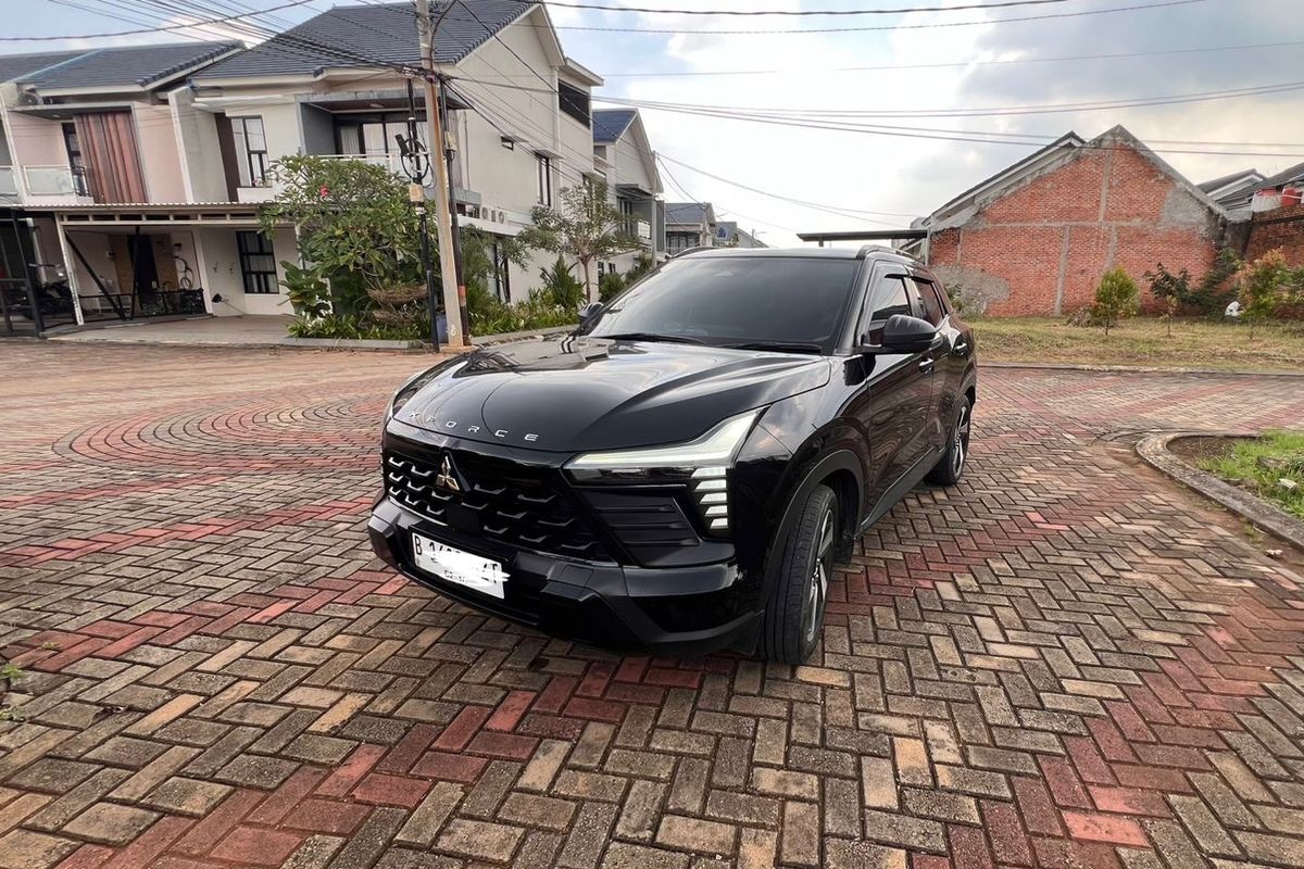 Mitsubishi XForce Ultimate DS, Evan Pratama, SUV modern, biaya pajak tahunan, Pengalaman 6 Bulan Pengguna Mitsubishi XForce Ultimate DS di Depok