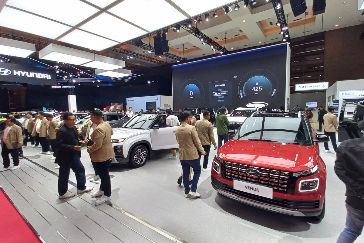mobil baru, sales, promo, Promo, cashback, diskon, diler, Cashback, Cashback dan Diskon: Apa Perbedaannya?