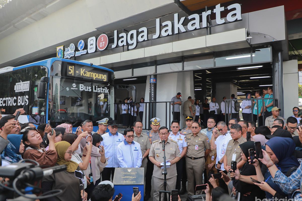 perbaikan infrastruktur, Gubernur Pramono Anung, halte jaga jakarta, memorial fasilitas umum, Peresmian Halte Jaga Jakarta: Simbol Kesatuan Warga