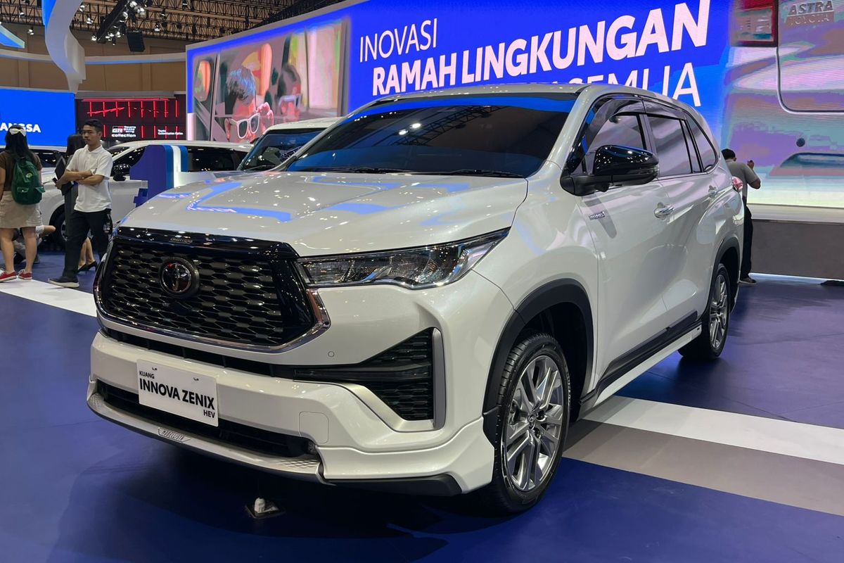 perawatan berkala, Mobil Hybrid, saringan baterai, servis resmi, Menghindari Kerusakan dengan Memeriksa Saringan Baterai Mobil Hybrid