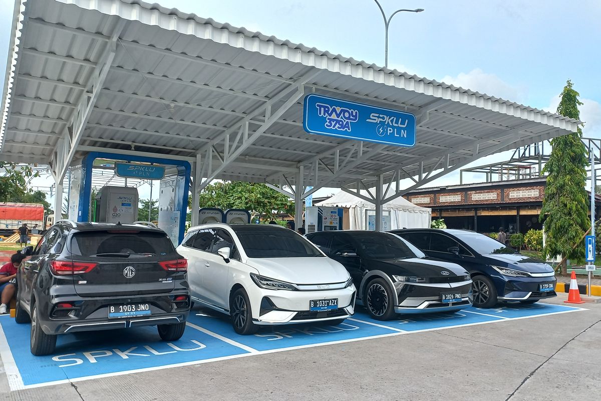 Google Maps, Aplikasi, mobil listrik, Mudik Lebaran, SPKLU, PLN mobile, Stasiun Pengisian Kendaraan Listrik Umum (SPKLU), Ketahui Cara Cari Lokasi SPKLU Terdekat Pakai Aplikasi
