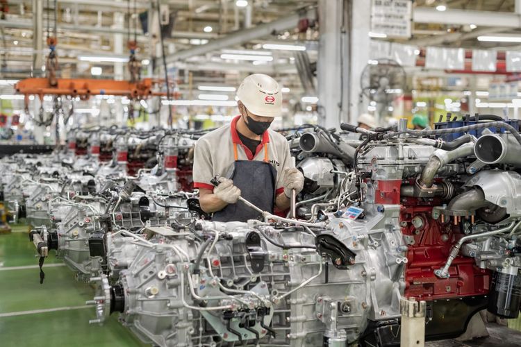 Hino Motors: Pabrikan Truk dengan TKDN Tertinggi di Indonesia