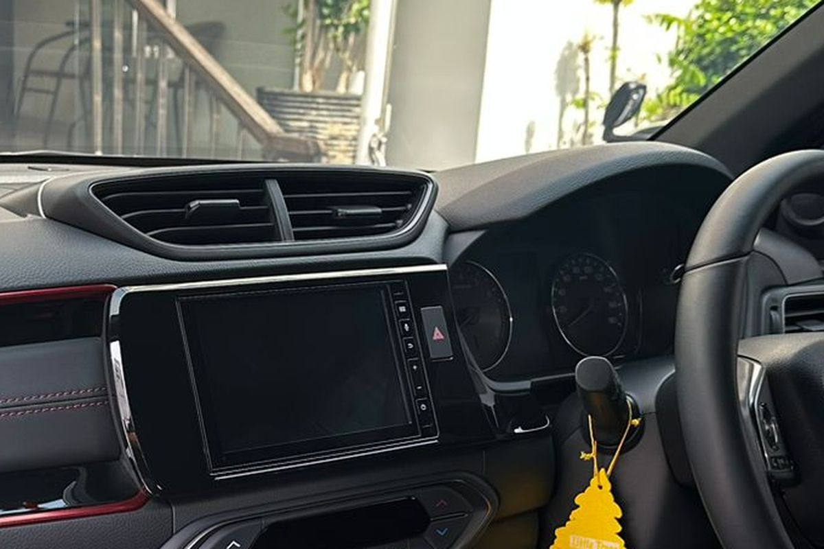 AC mobil, AC Mobil, ac mobil tidak dingin, Freon AC, penyebab ac mobil tidak dingin, AC Mobil Tidak Dingin, Bukan Hanya Freon Biang Keladinya
