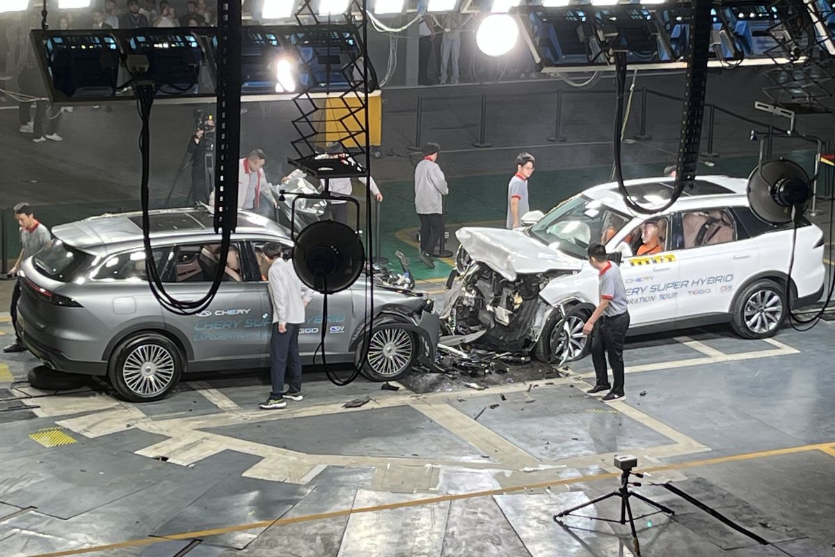 Wuhu, China, uji tabrak Chery, Uji Tabrak Chery, Fasilitas Crash Test, Keselamatan Kendaraan, Kunjungan Langka ke Fasilitas Uji Tabrak Chery di Wuhu, China