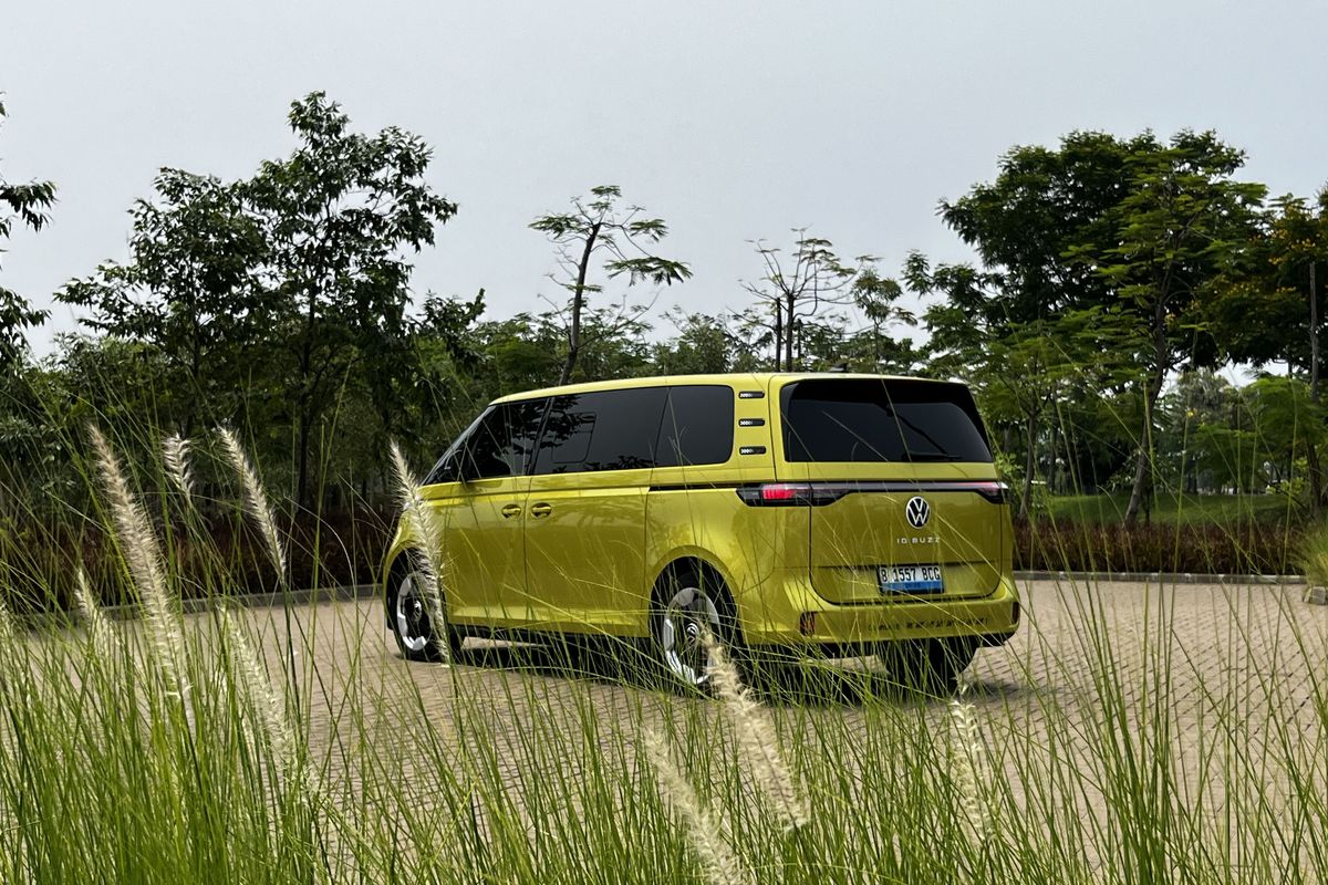 desain retro, mobil listrik, Volkswagen ID. Buzz, teknologi futuristik, Volkswagen ID. Buzz: Mobil Listrik Retro yang Modern