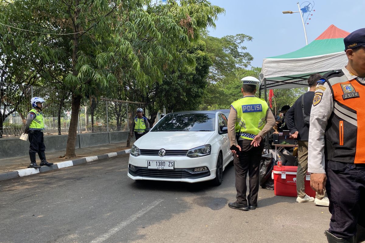 uji emisi, otomotif, sepeda motor, mobil, emisi kendaraan, Emisi kendaraan bermotor, Uji Emisi di Jakarta Cuma 10 Menit dan Gratis, Begini Prosesnya