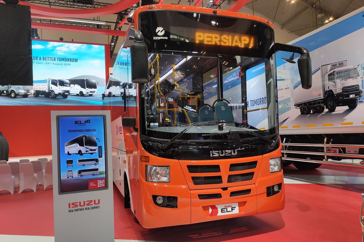 Isuzu, GIIAS 2025, Medium bus, Transjakarta, Isuzu Elf, Isuzu ELF, transjakarta, medium bus, spesifikasi bus, Spesifikasi Bus Minitrans di Booth Isuzu GIIAS 2025