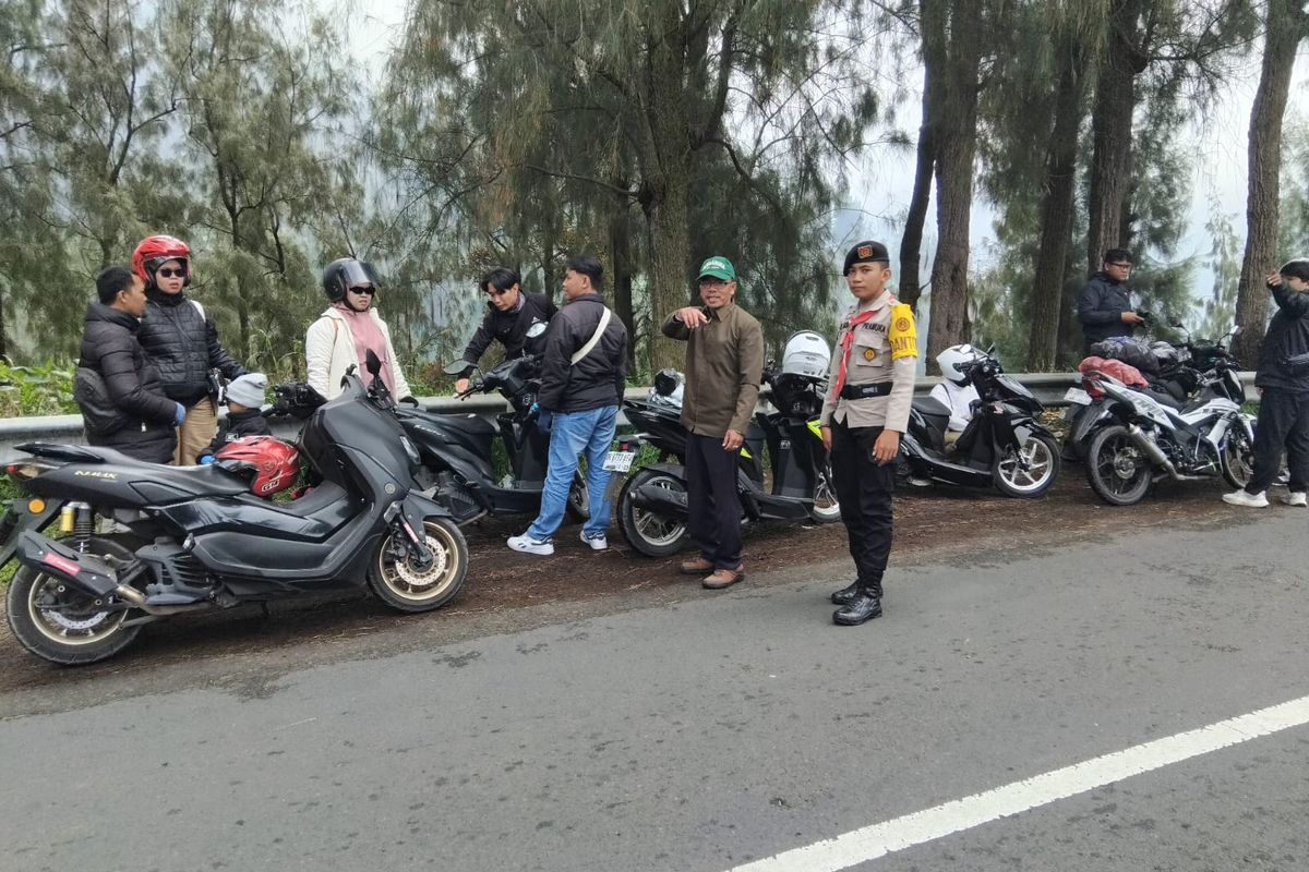 motor matik, Bromo, jalur curam, matik, jalur curam bromo, Wisatawan Pakai Motor Matik, Hindari Jalur Curam Bromo