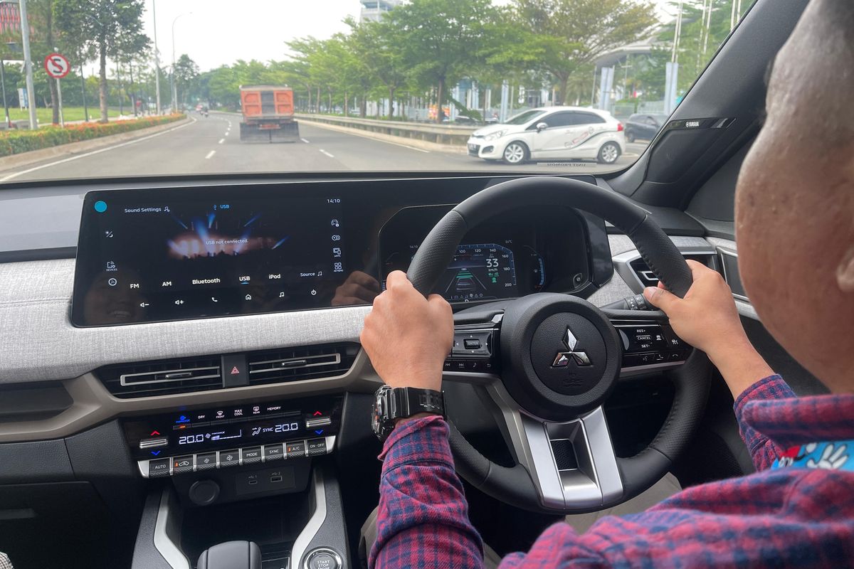 Mitsubishi, fitur keamanan, fitur, Mitsubishi XForce, XForce, Cara Memaksimalkan Fitur Keamanan Berkendara di SUV Ringkas Ini