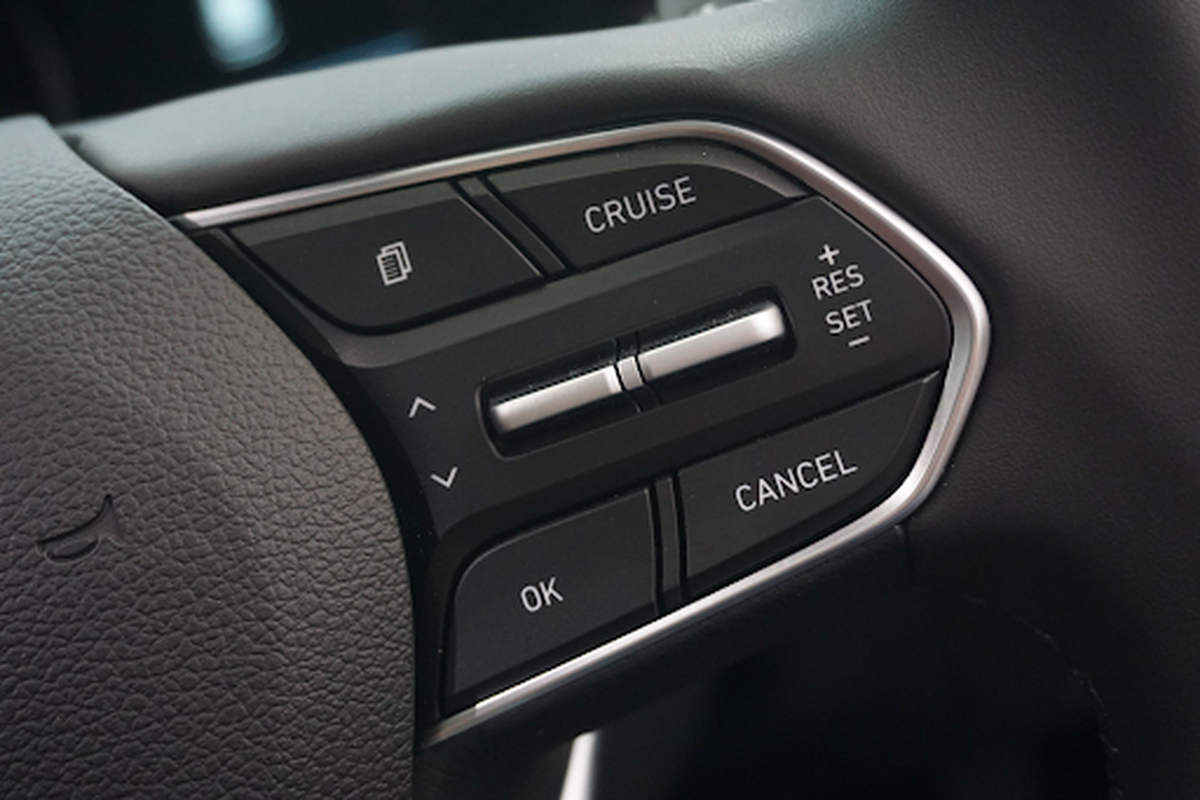 cruise control, Lung Lung, efisiensi bahan bakar, Cruise control, Cruise Control, kenyamanan berkendara, Cara Efektif Memanfaatkan Cruise Control agar Hemat BBM
