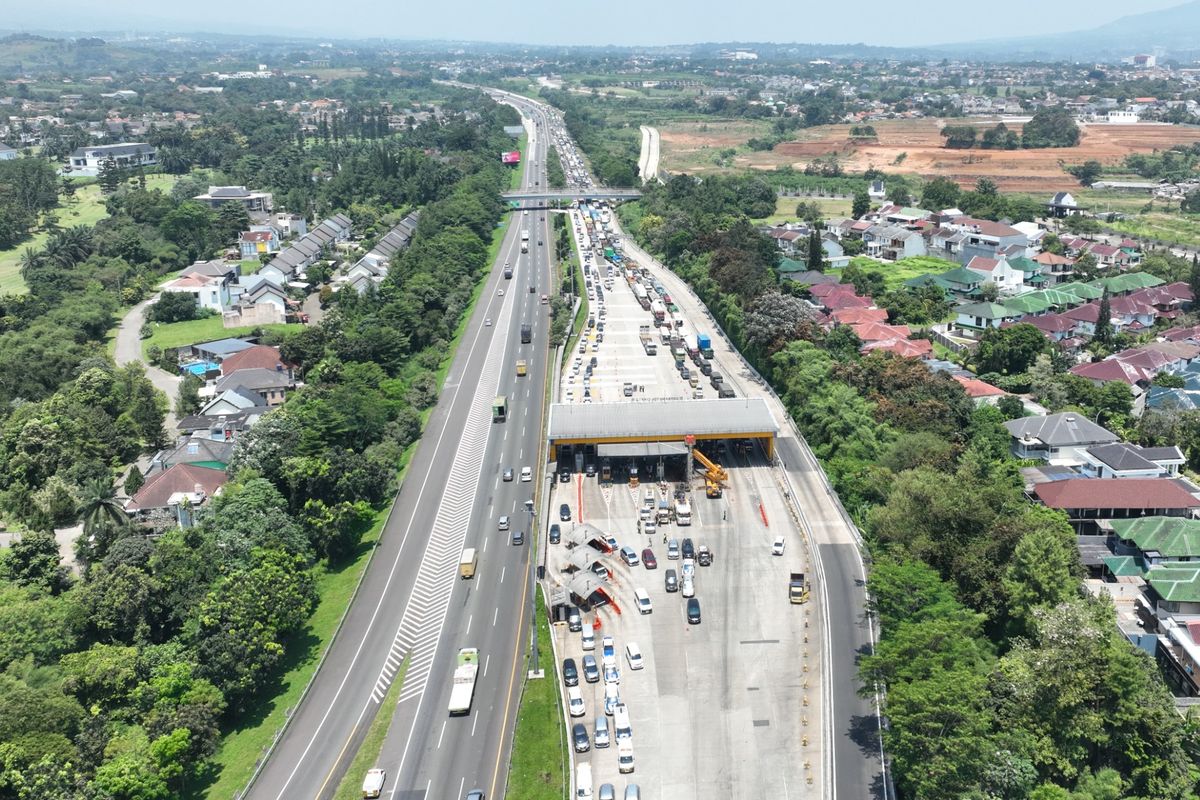 kecelakaan tol, jasa marga, GT Ciawi 2, Pemulihan Operasional, Update Kecelakaan di GT Ciawi 2: Perbaikan Gardu Tol Berlangsung
