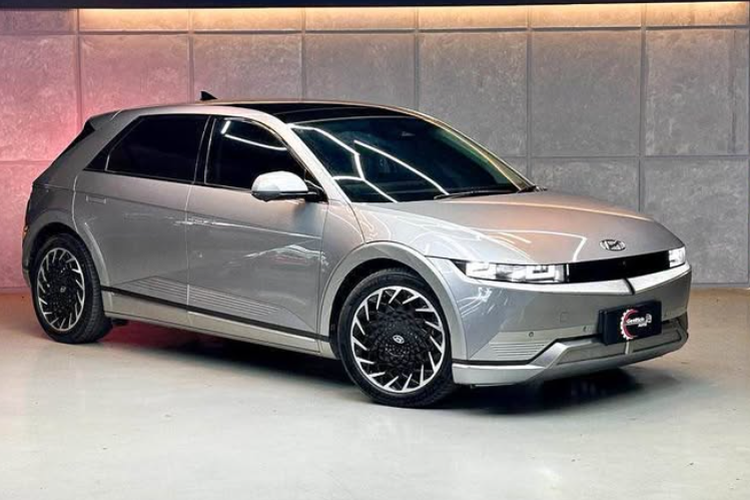 Cek Harga Mobil Listrik Bekas per Februari 2026