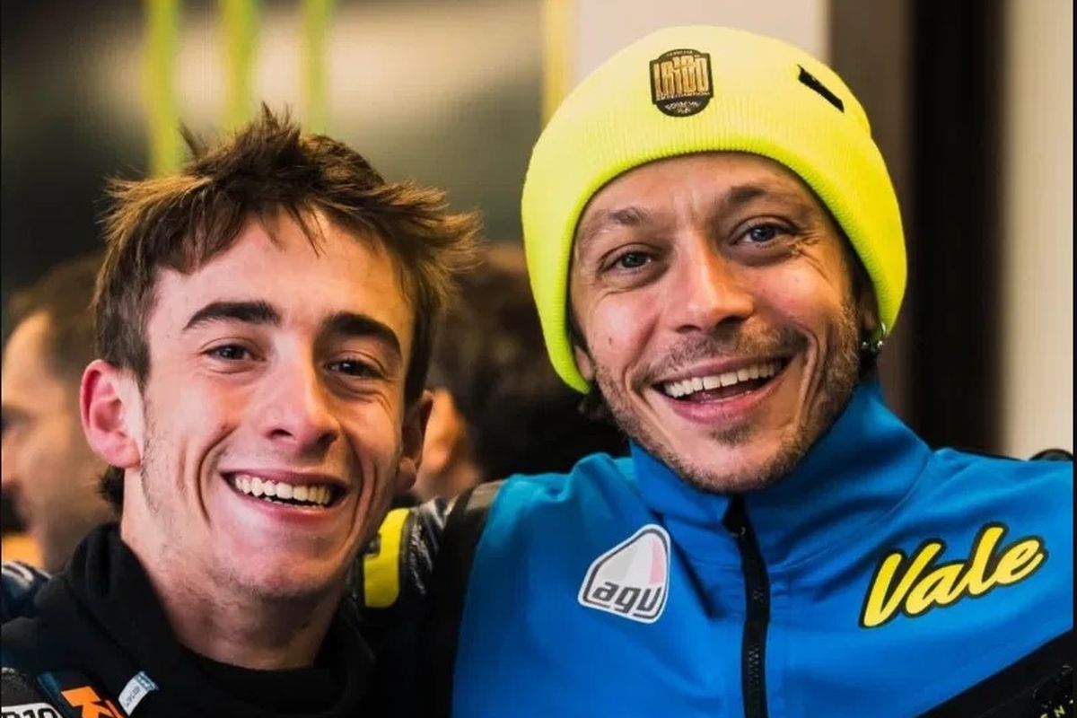 VR46, Pedro Acosta, Valentino Rossi, Pit Beirer, MotoGP, sirkuit losail, vr46, motogp 2025, motogp qatar 2025, Tanggapan KTM Dengar Rumor Acosta Dilirik VR46
