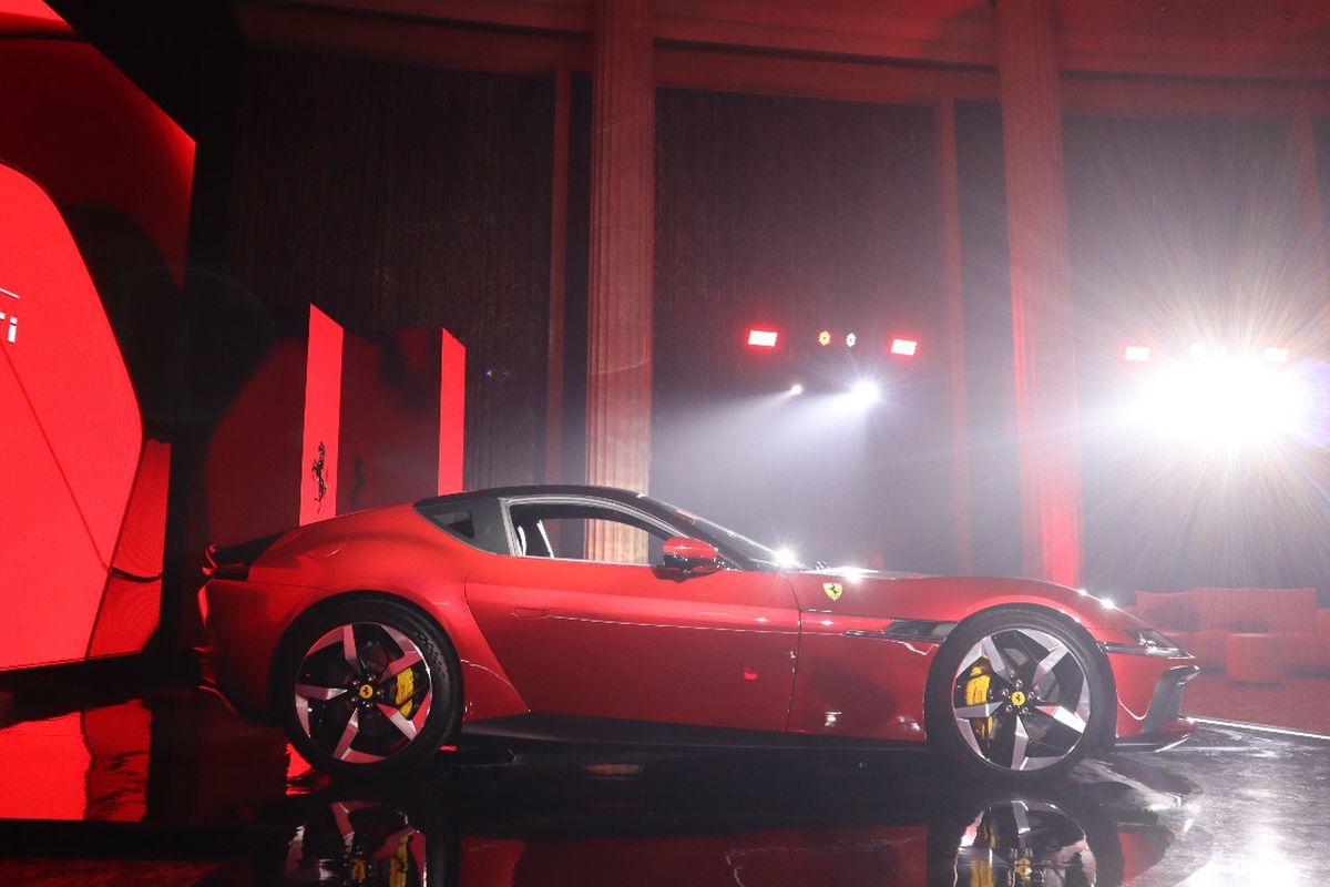 Ferrari, kuda jingkrak, Logo, logo, ferrari, pengecatan logo ferrari, Keunikan Logo Kuda Jingkrak Ferrari yang Dicatat Tangan