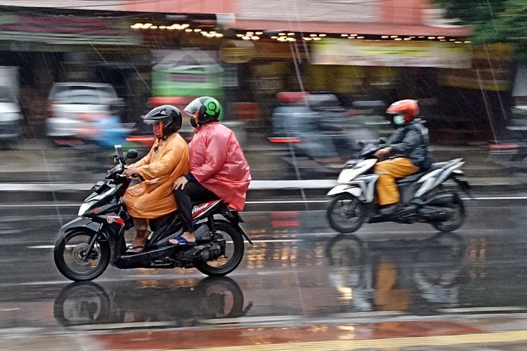 Ini yang Terjadi jika Motor Alami Aquaplaning