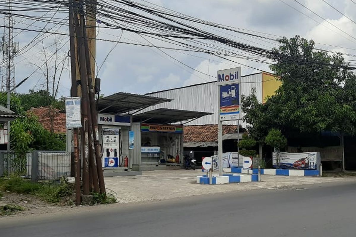 Jumpa SPBU Mini Mobil Indostation di Mekarsari, Jual Bensin RON 92