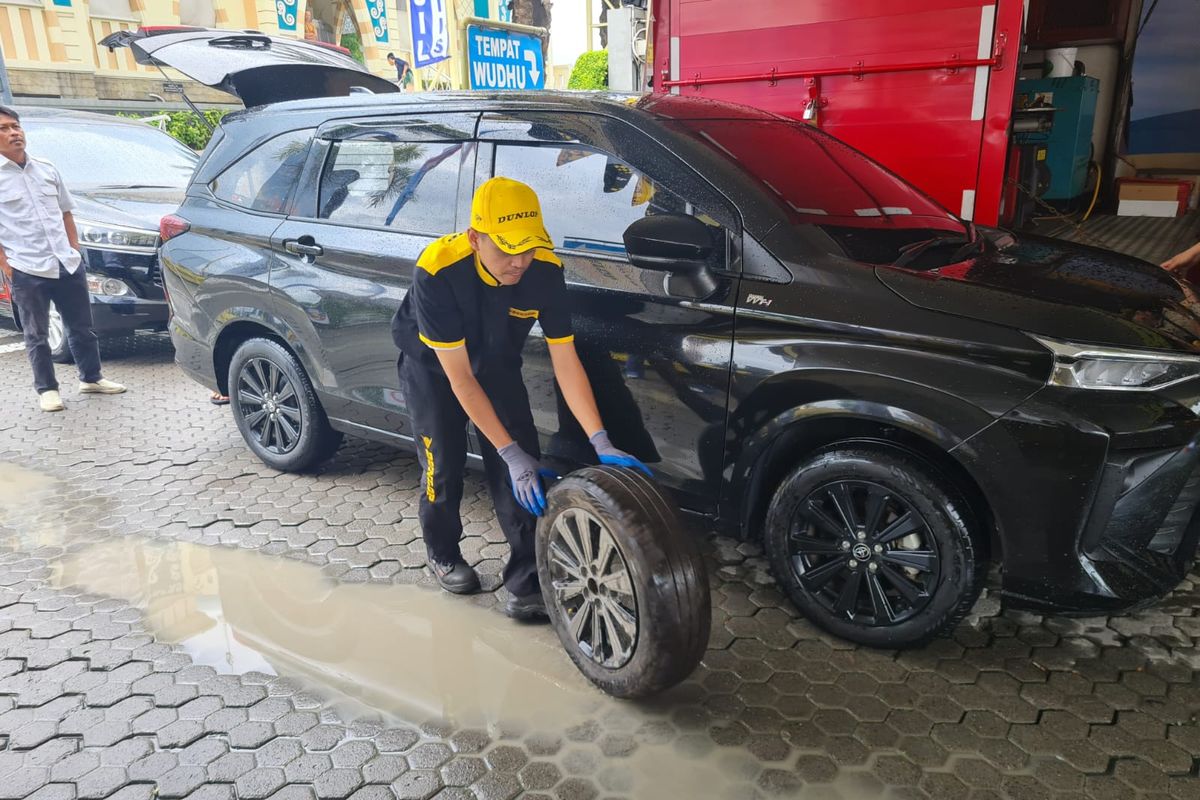 ban mobil, ban bekas, Ban mobil, Ban baru, ganti ban mobil, Untungnya Ganti Ban Mobil dengan yang Baru