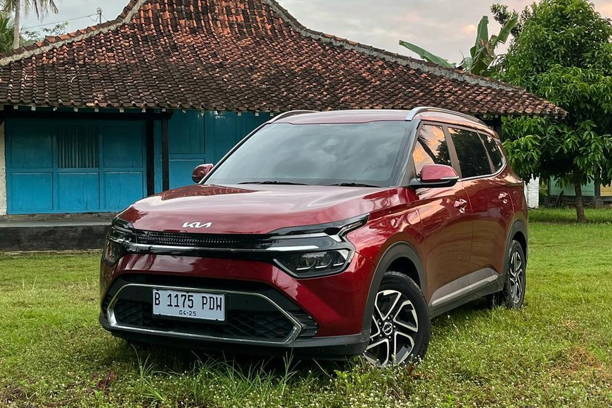 Kia Carens, Carens, spesifikasi, test drive, kia carens premiere, Spesifikasi Lengkap Kia Carens 1.5 Premiere