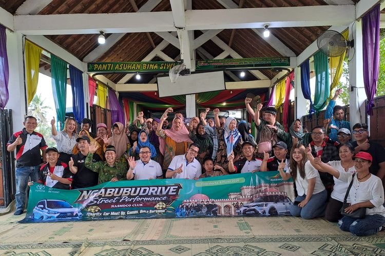 Cara Komunitas Toyota di Jogja Berbagi di Bulan Puasa