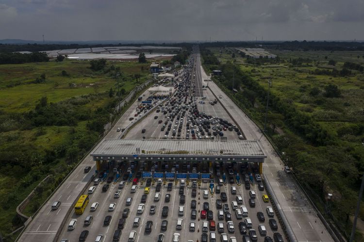 kemacetan, Kementerian Perhubungan, puncak arus mudik, mudik Lebaran 2025, Hindari Puncak Kemacetan, Disarankan Mudik Sebelum 28 Maret 2025
