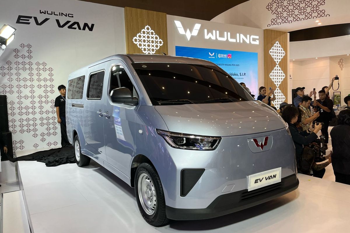 PEVS 2025, Wuling Motors, Wuling EV Van, mobil listrik komersial, Wuling Yangguang, wuling ev van, Wuling EV Van Sudah Bisa Dipesan, Booking Fee Rp 5 Juta
