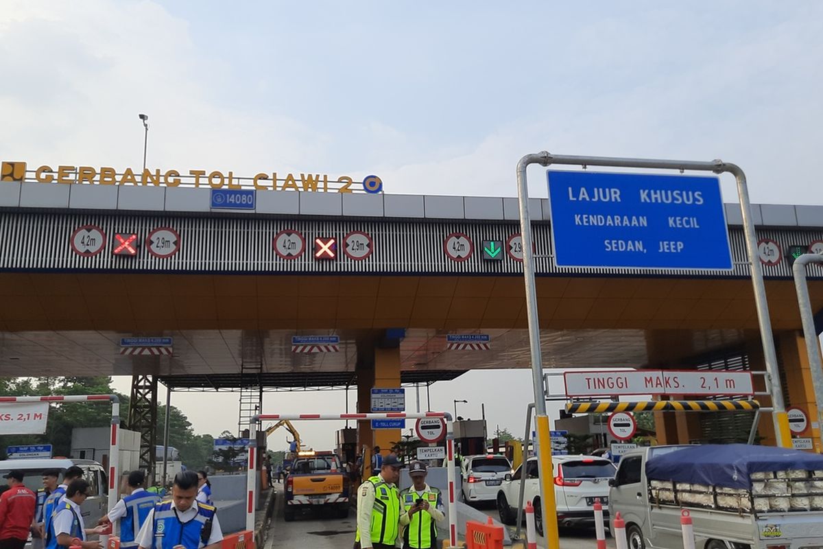 tol Jagorawi, rem blong, pintu tol, ODOL, Tol Jagorawi, kecelakaan truk, over dimension over load, GT Ciawi 2, Kecelakaan di GT Ciawi 2: Pemerintah dan Stakeholder Perlu Berbenah