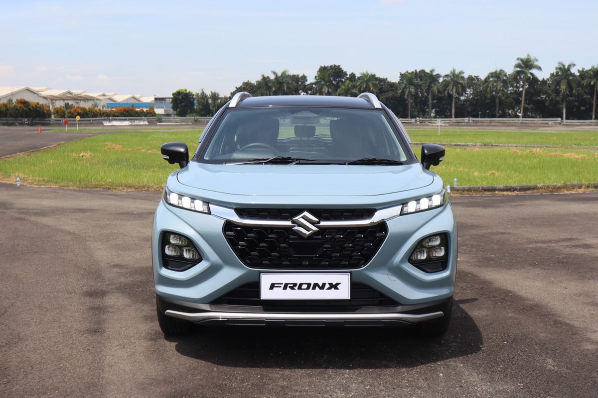 Suzuki Fronx, compact SUV, desain coupe, pilihan warna, Fronx, Compact suv, suzuki fronx, warna suzuki fronx, Suzuki Fronx, Coupe SUV dengan Pilihan Warna Menarik