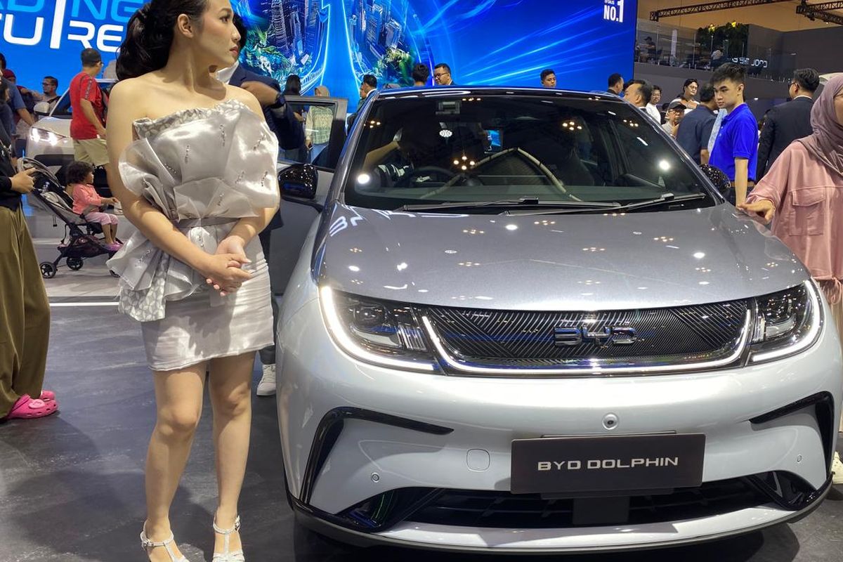 mobil listrik, Gaikindo Indonesia International Auto Show, GIIAS, skema cicilan, GIIAS 2025, Pilihan Mobil Listrik Rp 300 Jutaan dan Skema Cicilannya di GIIAS 2025