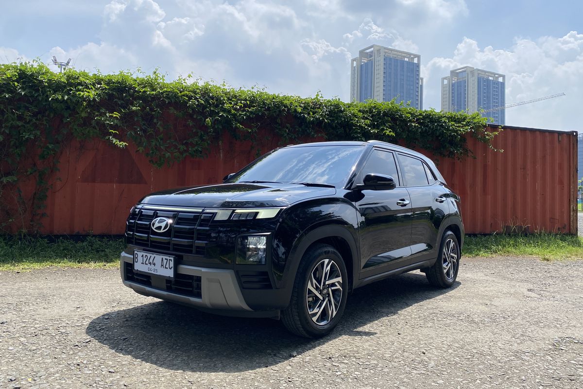 Hyundai Creta, fitur canggih, Hyundai CRETA, desain mewah, Interior SUV, Hyundai Creta Facelift 2025: Desain Interior Elegan dan Sporty