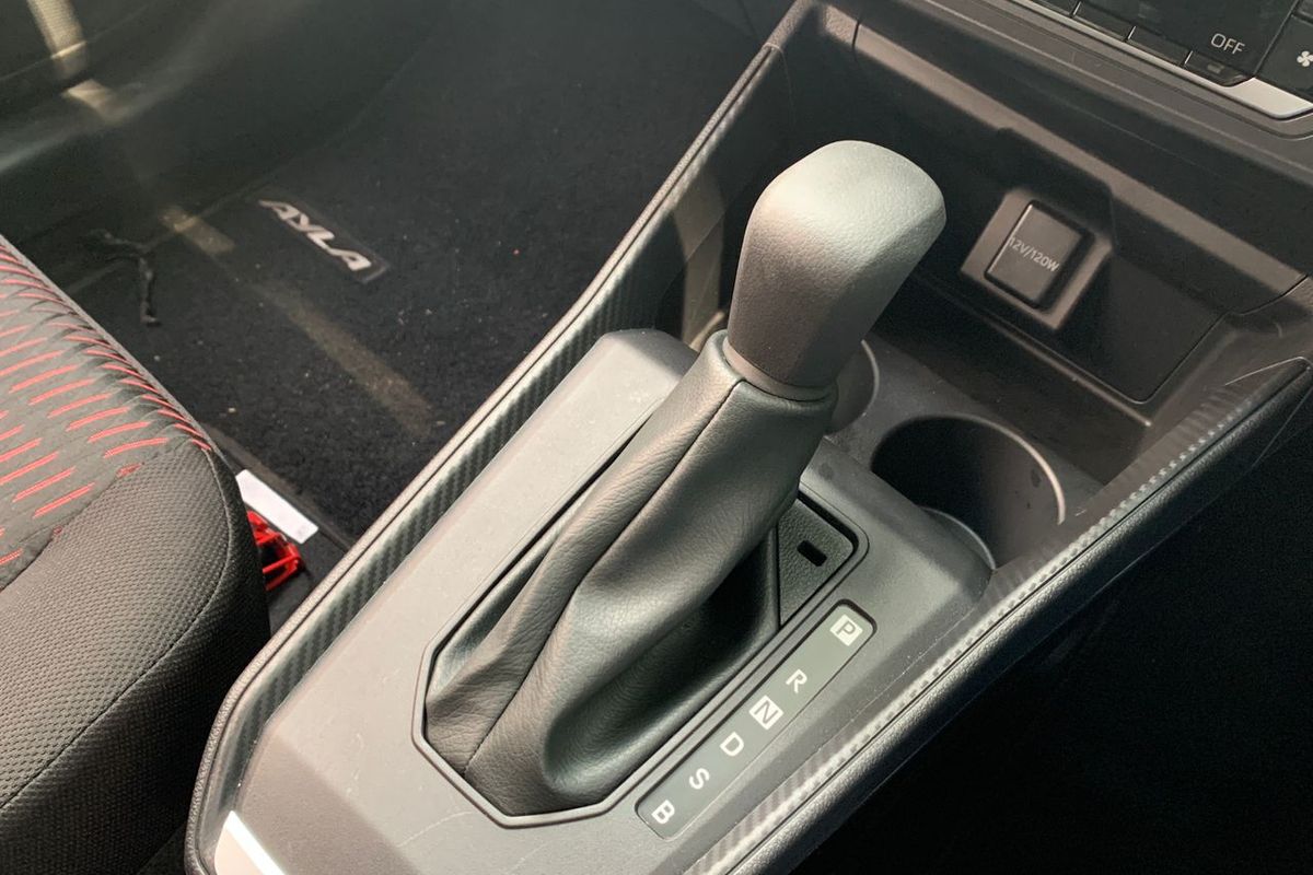 mobil bekas, mobil matik, transmisi matik, harga mobil matik, Showroom mobil bekas, Harga Mobil Matik Bekas Masih Lebih Mahal daripada Manual