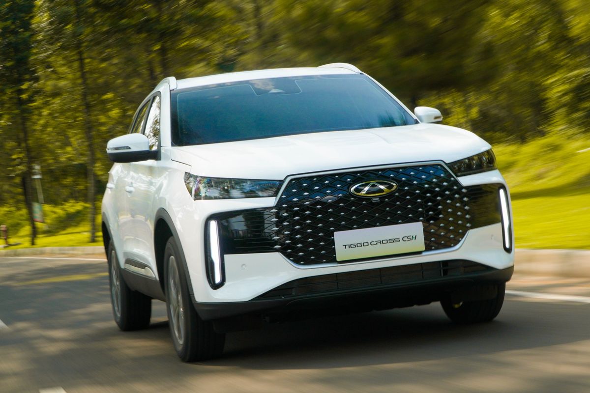 hybrid, Daihatsu, mesin, Torsi, Tenaga, Chery Tiggo Cross CSH Hybrid, Rocky e-Smart Hybrid, Perbandingan Performa Tiggo Cross CSH Vs Rocky e-Smart Hybrid