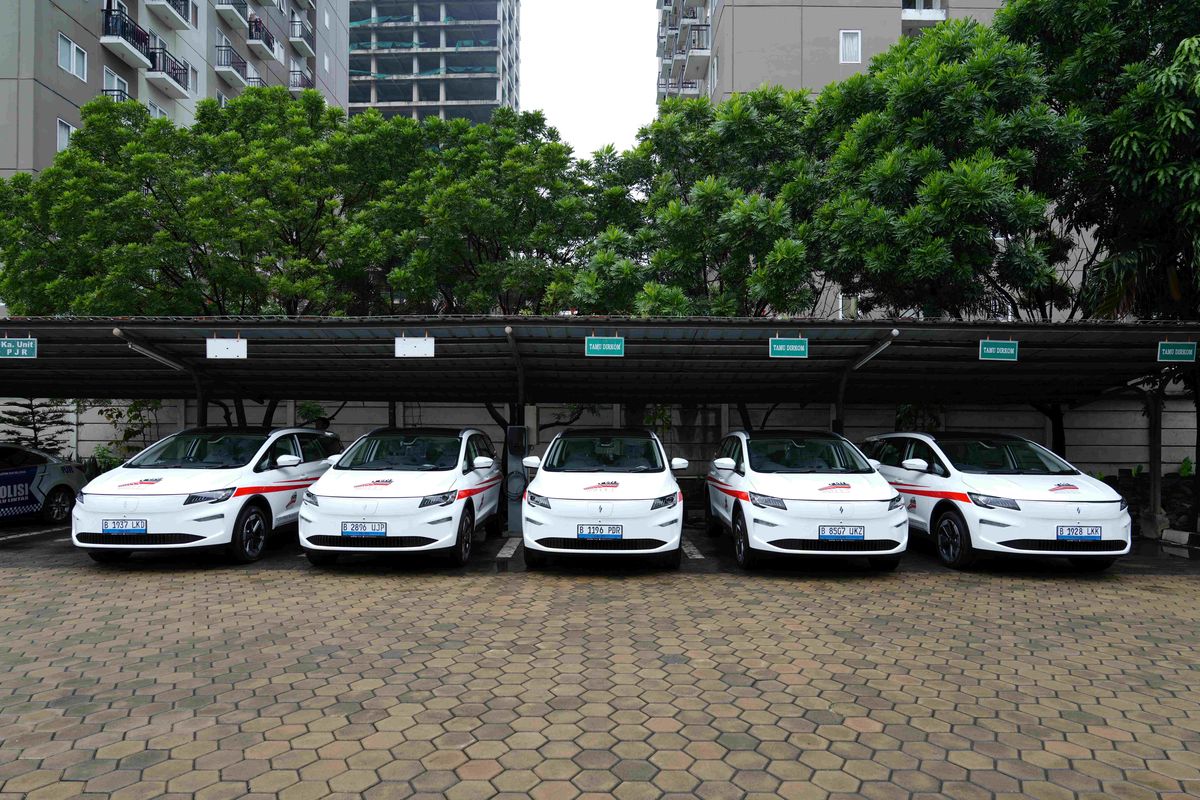 diler baru, mobil listrik, Aletra Mobil Nusantara, Reinhard Jacobus, Aletra Mobil Targetkan 8 Diler Baru Hingga Akhir 2025