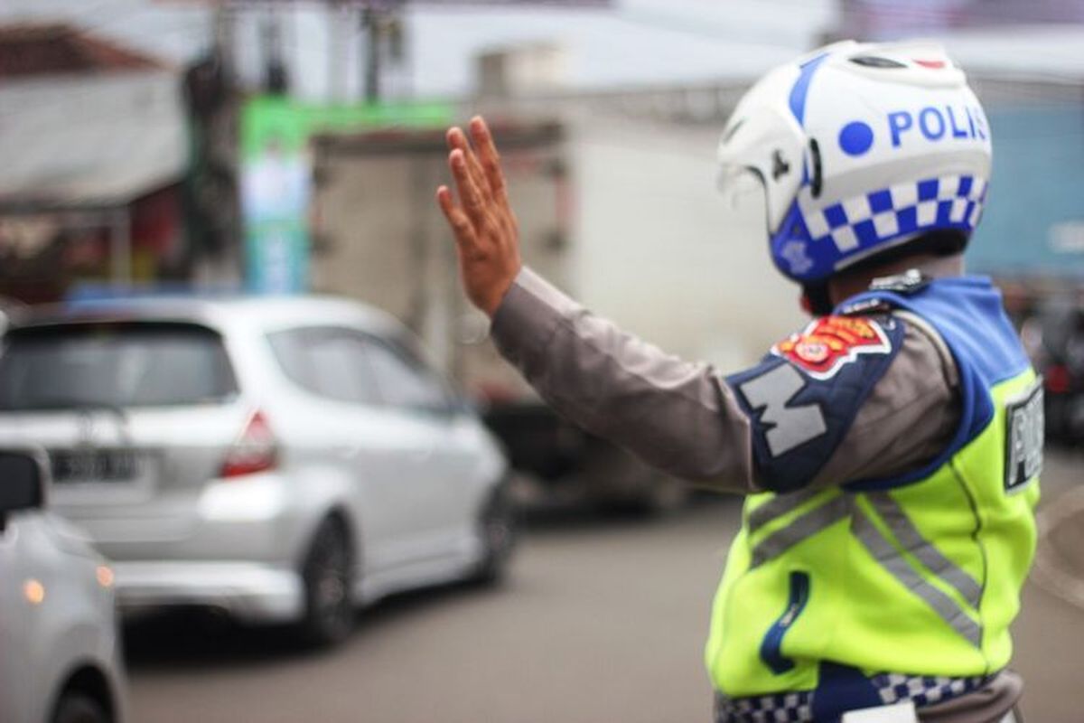 otomotif, Lalu Lintas, korlantas polri, viral, sirine, Strobo, Stop tot tot wuk wuk, Ingat Lagi Aturan Pakai Rotator, Sirine dan Pengawalan Lalu Lintas