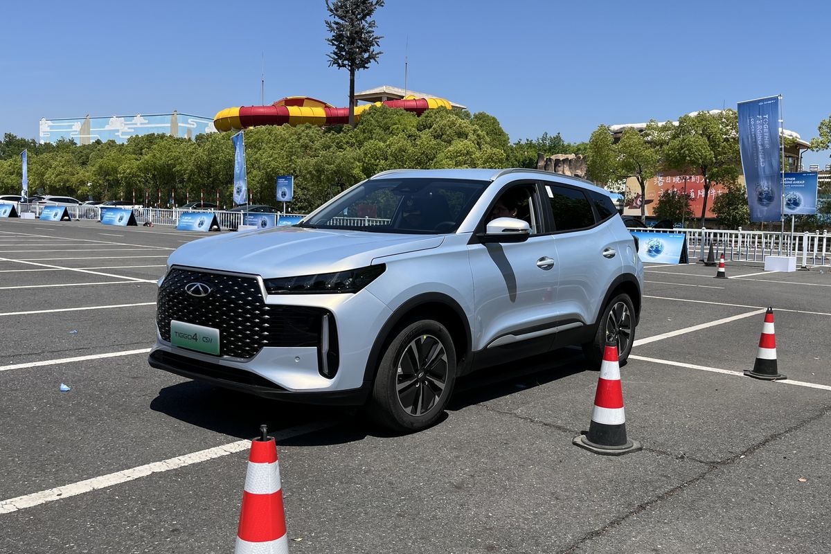 Chery Tiggo 4 CSH, Chery Tiggo Cross Hybrid, Melihat Chery Tiggo Cross Hybrid Langsung di China