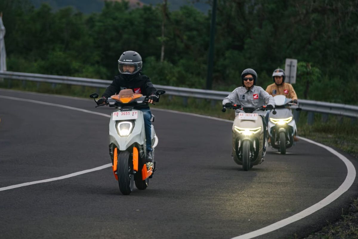 Kendala Penggunaan, Motor Listrik, motor listrik, keamanan motor listrik, Keamanan Motor Listrik, infrastruktur kendaraan listrik, kendala penggunaan, Kendala Motor Listrik di Indonesia: Apa Saja Hambatannya?