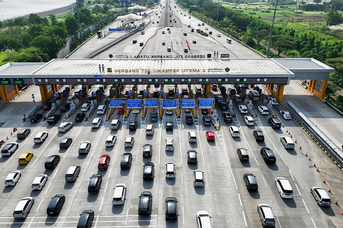 kemacetan, Kemenhub, puncak arus mudik, kendaraan pribadi, Transportasi, Lonjakan Pemudik Kendaraan Pribadi, Kemenhub Imbau Antisipasi Kepadatan