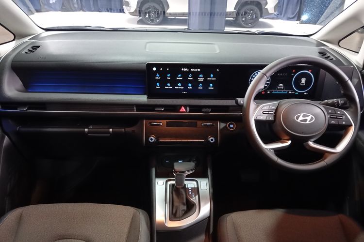 Cuaca Terik Bikin Kabin Cepat Panas, Hyundai Hadirkan Kenyamanan lewat Bluelink di STARGAZER Cartenz