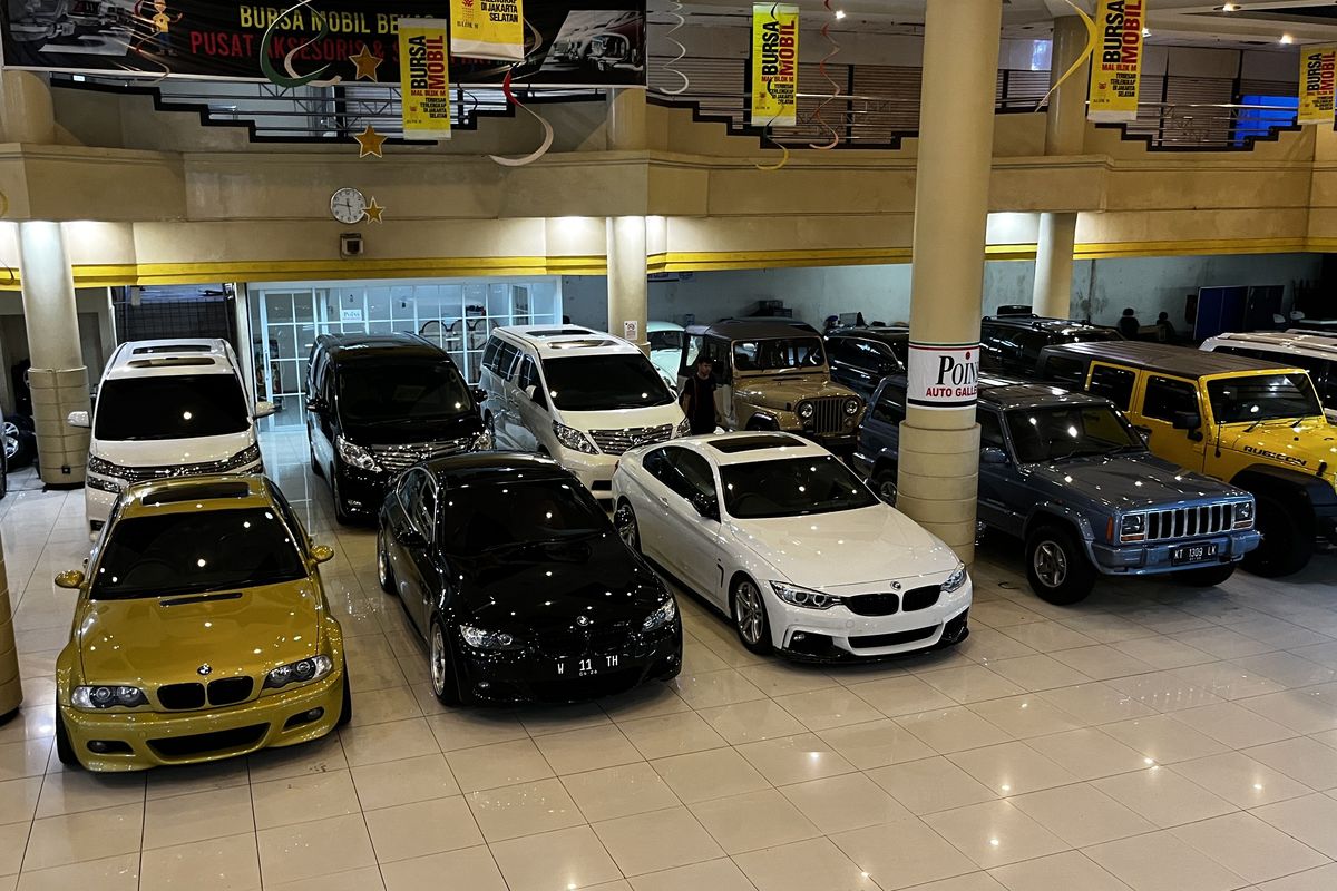 mobil bekas, bursa mobil bekas, mobil eropa, Mal Blok M, Mal Blok M, dari Pusat Belanja Jadi Bursa Mobil Hobi Otomotif