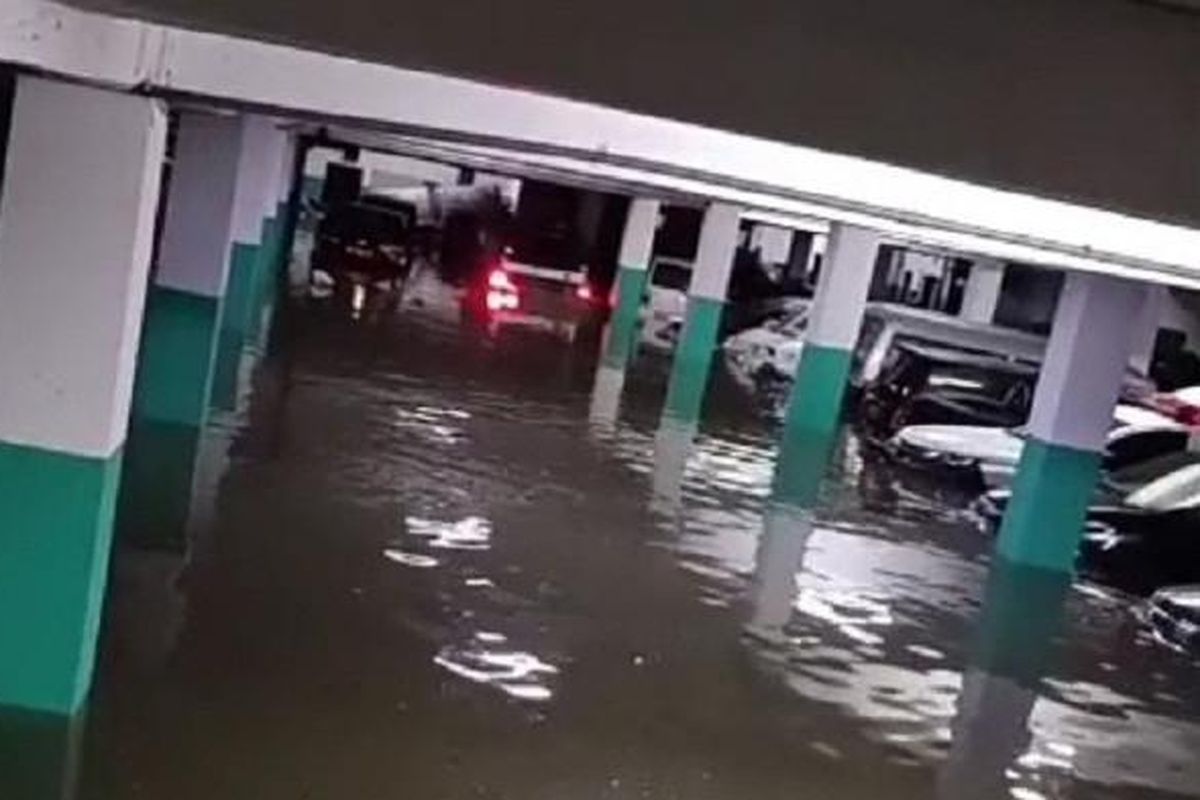 Bali, mobil, banjir, penanganan, Banjir di Bali: Begini Cara Menangani Mobil yang Sudah Terendam