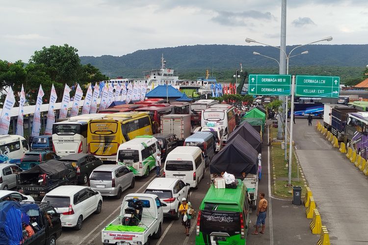 Tips Hadapi Macet Saat Mudik Lebaran agar Tetap Aman dan Nyaman