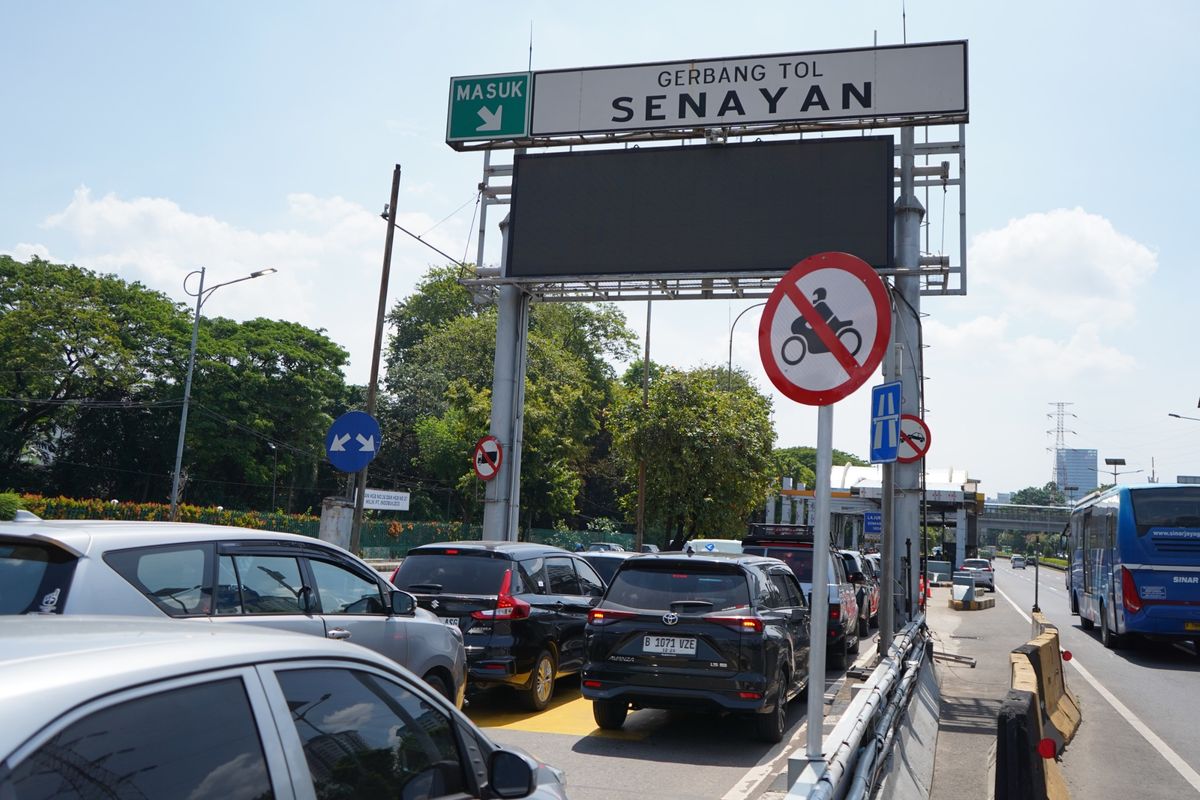 Cawang, gerbang tol, Tomang, Tol Dalam Kota, aksi unjuk rasa, fungsional, Update: 7 Gerbang Tol Imbas Demo Sudah Dibuka, Beroperasi Fungsional