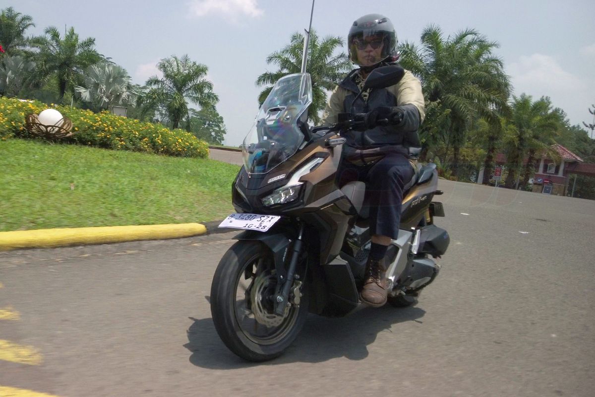 Honda ADV, Honda ADV 160, honda adv160, ADV 160 RoadSync, Honda ADV 160 RoadSync, Performa dan Efisiensi Honda ADV160 RoadSync buat Harian dan Touring