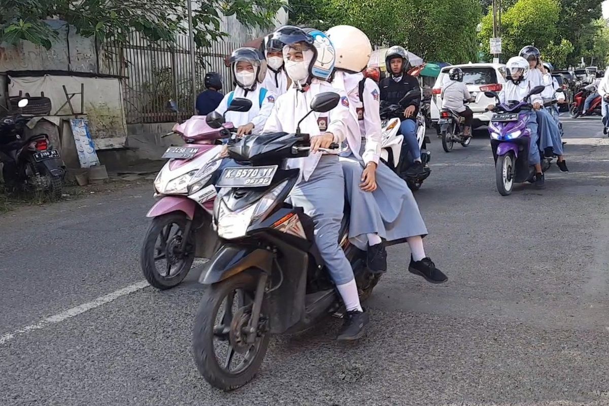 Dedi Mulyadi, keselamatan berkendara, larangan pelajar, Keselamatan Berkendara: Pelajar Dilarang Naik Motor Tanpa SIM