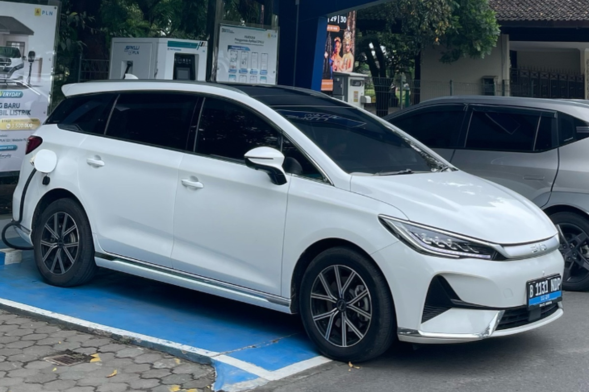 ramah lingkungan, BYD M6, pajak kendaraan, mobil listrik, Keunggulan Pajak Murah BYD M6 untuk Kendaraan Ramah Lingkungan