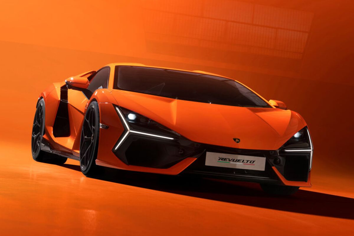 Kecelakaan, Lamborghini, Revuelto, Suzuki S-Presso, Tol Jombang, supercar, kecelakaan, Gabriel Rey, CEO Triv, lamborghini, Hotman Paris, Kasus Tabrakan Lamborghini Revuelto, Harga Revuelto Setara Lebih dari 100 Unit Suzuki S-Presso