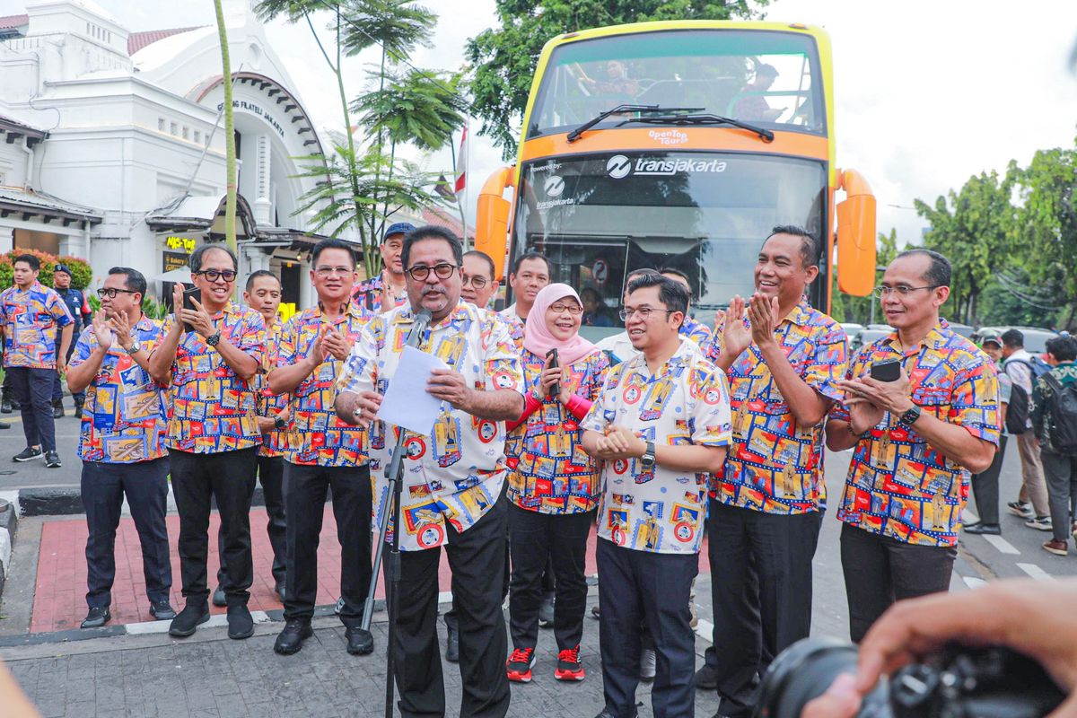 bus tingkat, Bus wisata, bus wisata atap terbuka, open top tour, Tranjakarta Luncurkan Rute Baru untuk Bus Tingkat Atap Terbuka