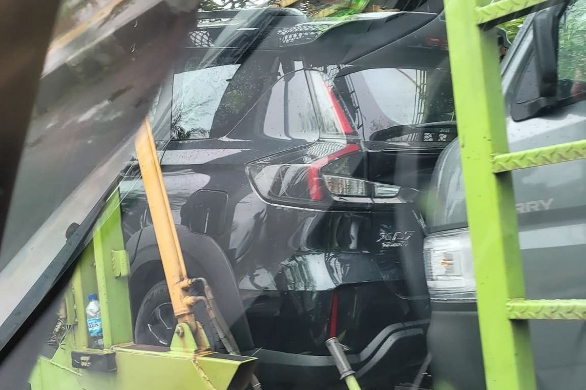 Diler Suzuki, Suzuki XL7 Hybrid Alpha Kuro, Peluncuran daring, Harga XL7 Hybrid, Penampakan Suzuki XL7 Hybrid Alpha Kuro