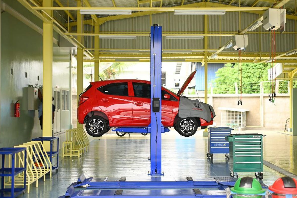 Honda, diler honda, Banjir Bali, Bengkel Mobil, bengkel honda, Honda Siapkan Towing buat Mobil yang Terendam Banjir di Bali