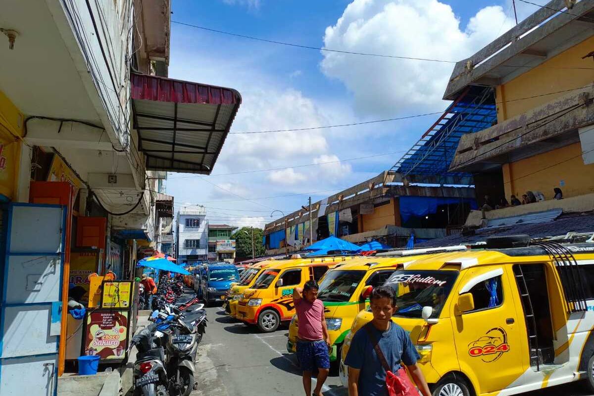 pajak kendaraan, Transportasi umum, Dana Pajak Kendaraan Sering Dialihkan, Transportasi Umum Jadi Korban