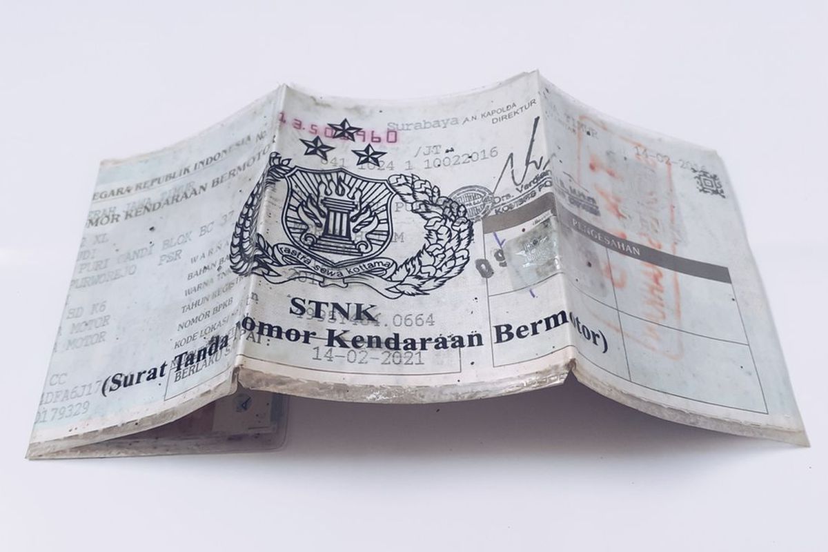 STNK, Surat Tanda Nomor Kendaraan, pengesahan stnk, Perpanjangan STNK 5 Tahunan, pengesahan STNK tahunan, Perbedaan Pengesahan STNK Tahunan dan Perpanjangan 5 Tahunan